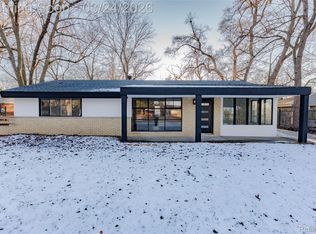 2483 Walce Dr, West Bloomfield, MI 48324