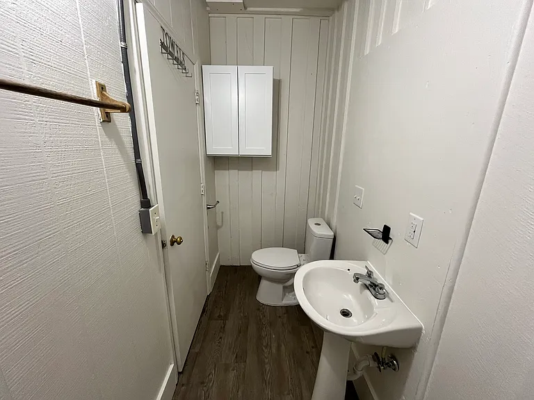 309 Jackson St — Photo 17