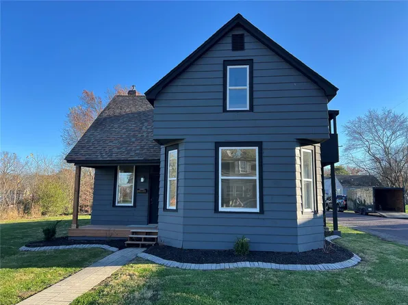 412 S 19th St, Belleville, IL 62226