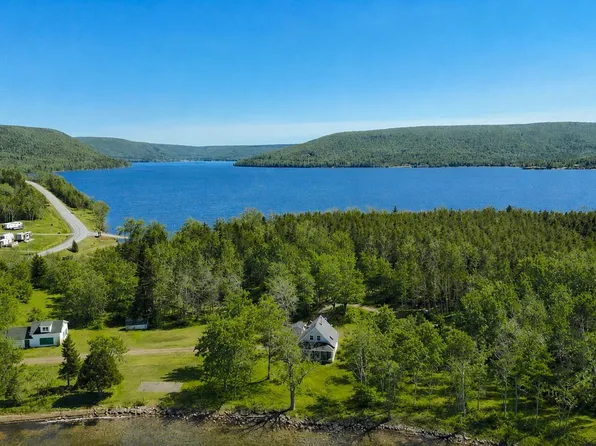 2489 Highway 395, East Lake Ainslie, NS B0E 3M0