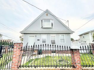 22101 91st Rd, Jamaica, NY 11428