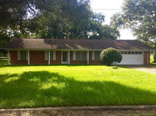1900 Sims Ave, Bay City, TX 77414