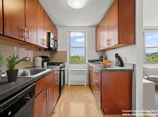 11 Camelot Ct APT 7L, Boston, MA 02135