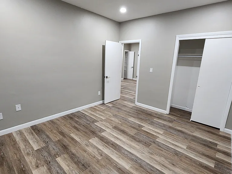 40 Evergreen St #14 — Photo 10