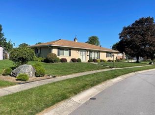 701 Angelia Ct, Englewood, OH