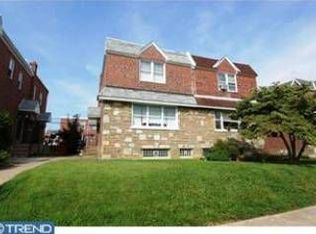 1717 Arnold St, Philadelphia, PA 19152