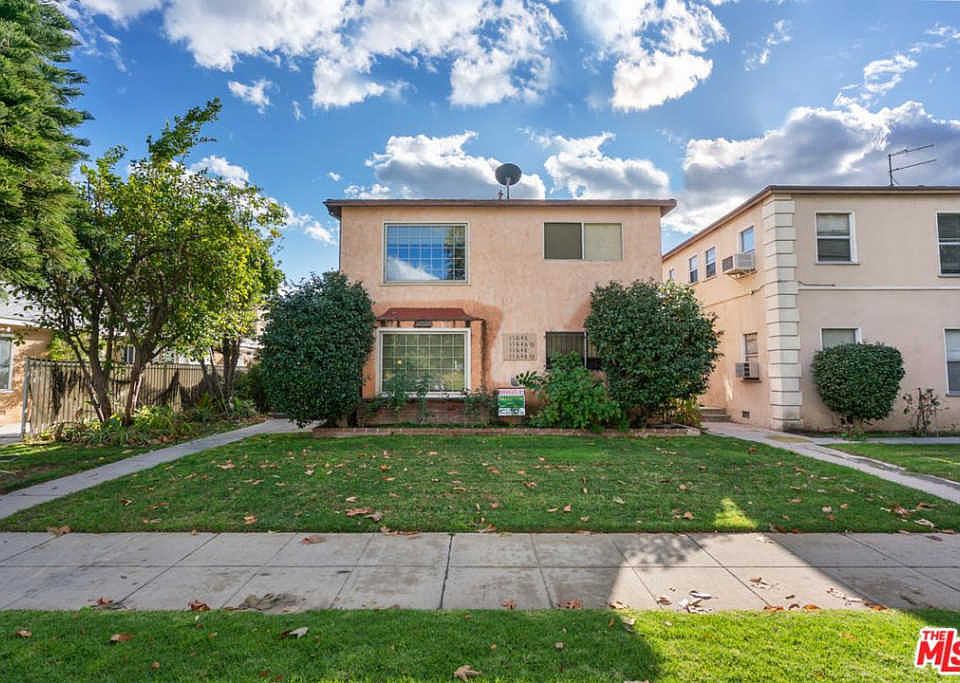1st image of 11646 Chandler Blvd