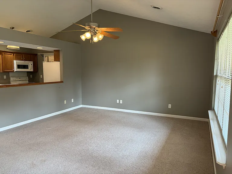 1721 E Telegraph Hill Rd — Photo 3