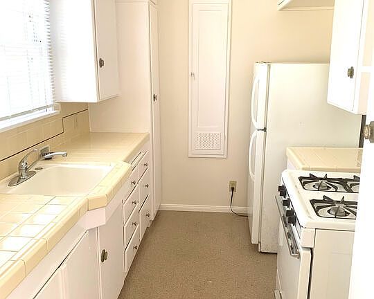 3rd image of 2502 Euclid St #2502