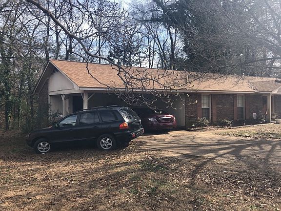 3rd image of 913 Heritage Dr