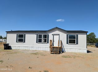 9526 Comet St, Las Cruces, NM 88012