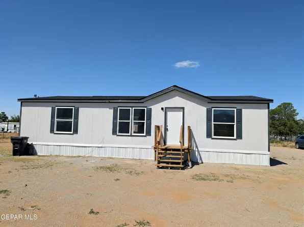 9526 Comet St, Las Cruces, NM 88012