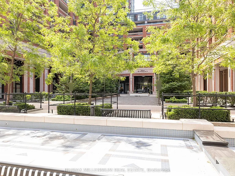 830 Lawrence Ave W #334 — Photo 32