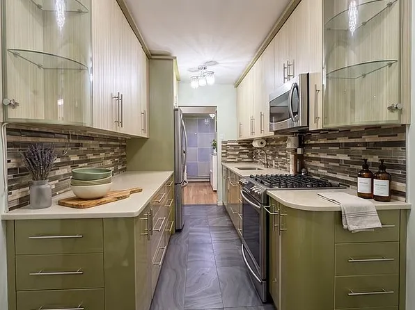 2514 E 7th St APT 5G, Brooklyn, NY 11235