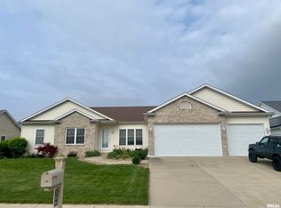 239 Maggie Dr, Springfield, IL 62711