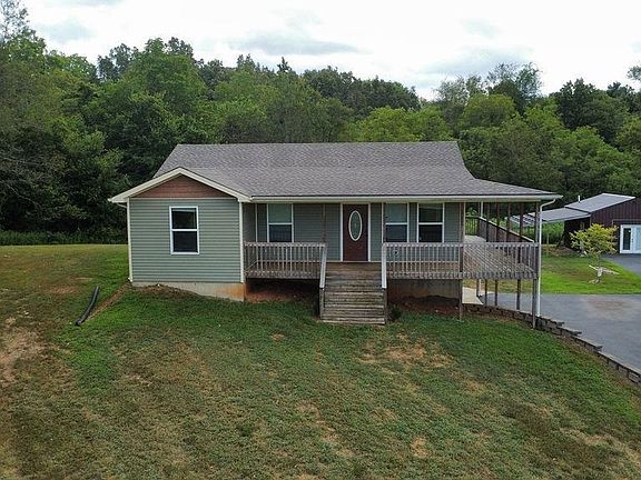 2nd image of 1019 Berry Rd