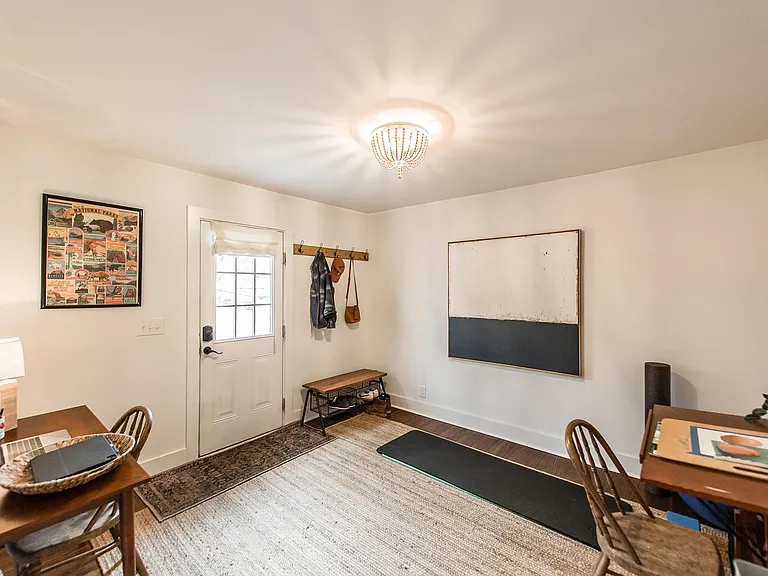 1003 Woods Lake Dr — Photo 49