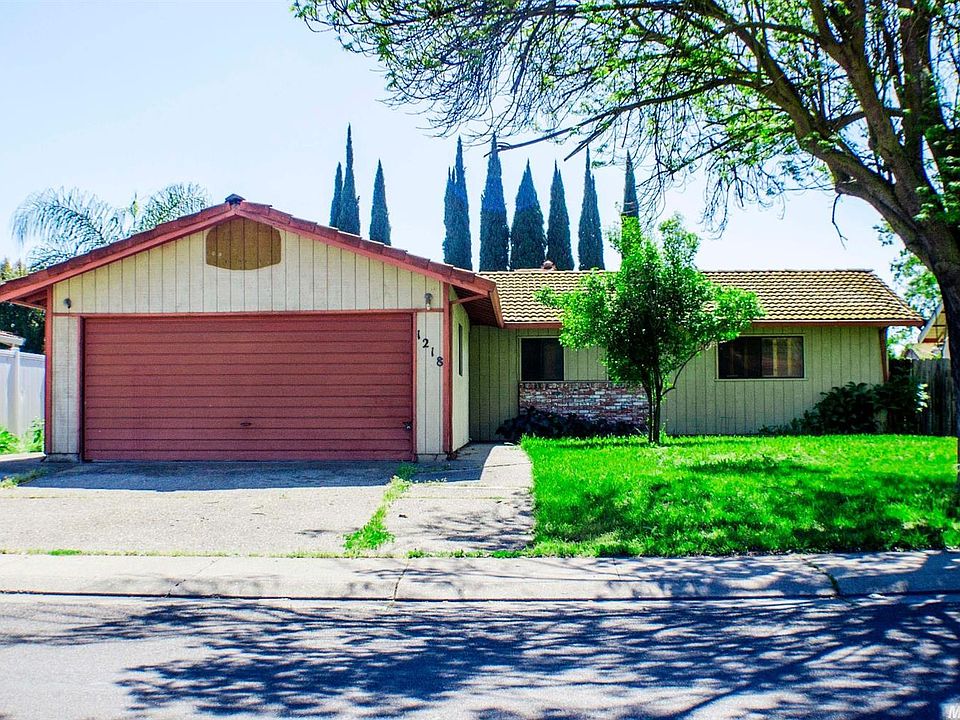 1st image of 1218 Castle Oaks Dr