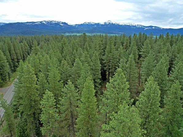2 Elo Rd, McCall, ID 83638