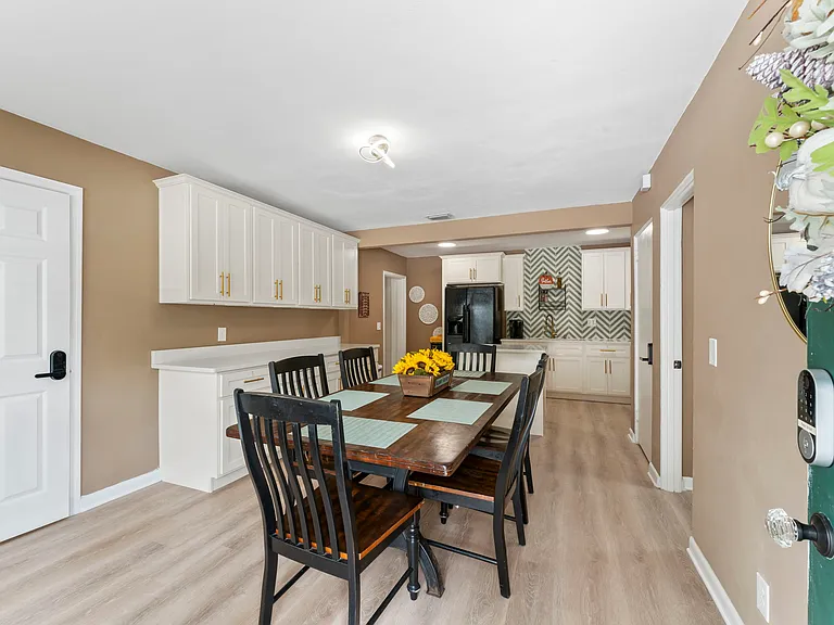 6272 Spring Forest Cir #5 — Photo 17