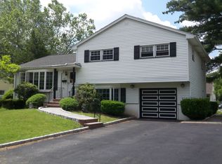 133 Rolling Hills Rd, Clifton, NJ 07013