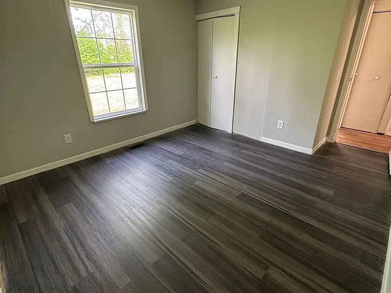 115 Grant Cir — Photo 5