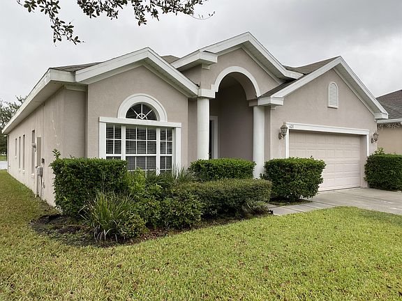 2nd image of 621 Fern Lake Dr