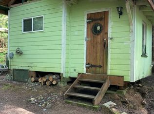 180 N Duckabush Dr W, Hoodsport, WA