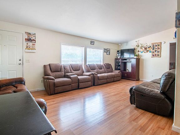 4th image of 2552 Thorn Oak Dr Spc 24