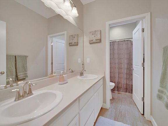 3rd image of 1818 Ponderosa Dr