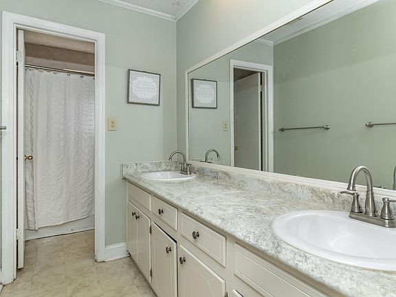 3rd image of 227 Bohler Dr