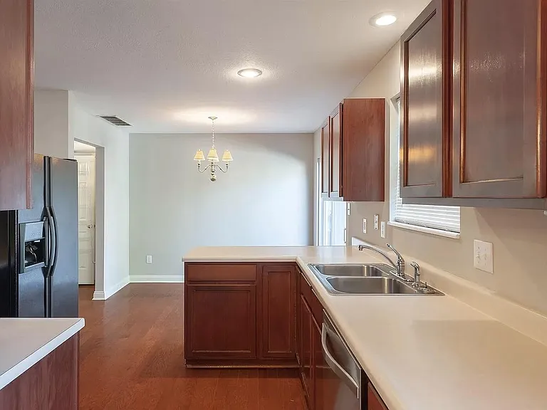 3816 S Claybridge Dr — Photo 13