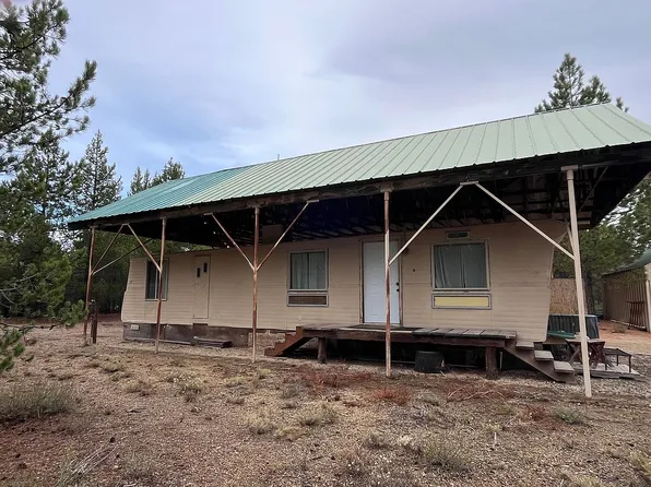 123965 Surveyor Rd, Crescent Lake, OR 97733