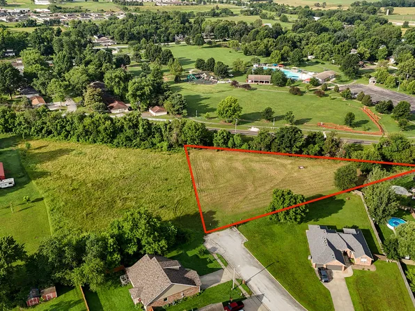 83 Holly Ridge Road, Willard, MO 65781