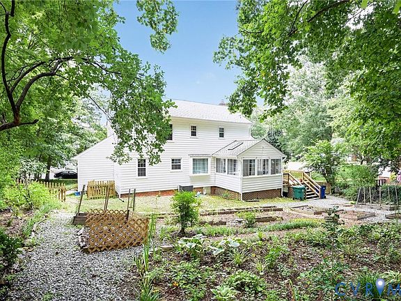 3rd image of 10807 Branberry Ln