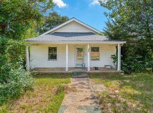221 Mayo Rd, Cowpens, SC 29330