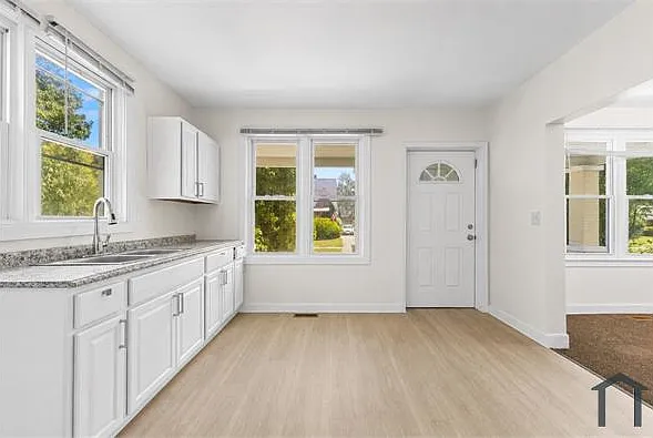 6183 Woodhall St — Photo 5