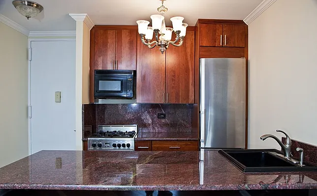 Rented by Broad Horizon Real Estate Inc | media 39