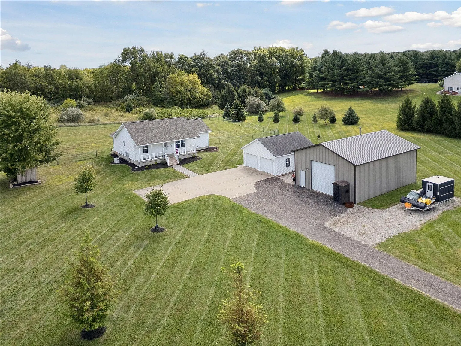 1135 Jack Henry Dr photo 1
