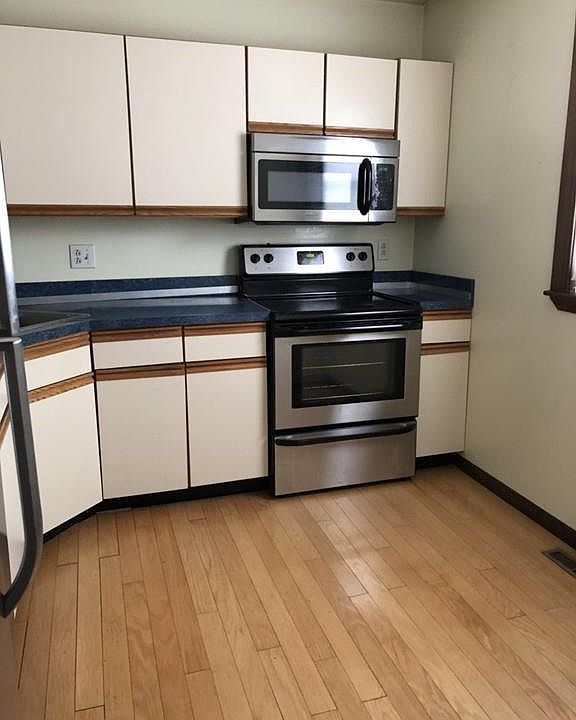 1st image of 279 Farrington St APT 1