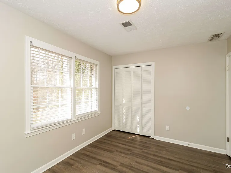 1252 Rolling Oaks Dr NW — Photo 13