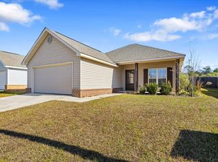 4 Wildflower Blvd, Hattiesburg, MS 39402