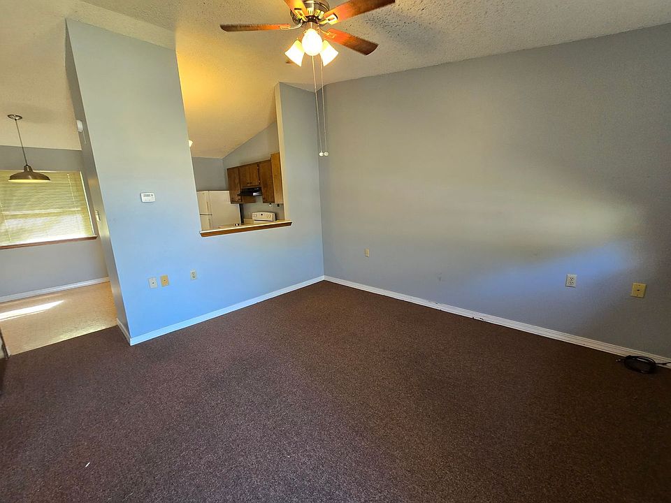 1st image of 905 S 4th St #7