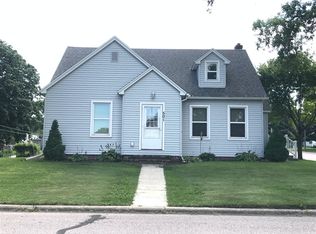 501 4th St, Nicollet, MN 56074