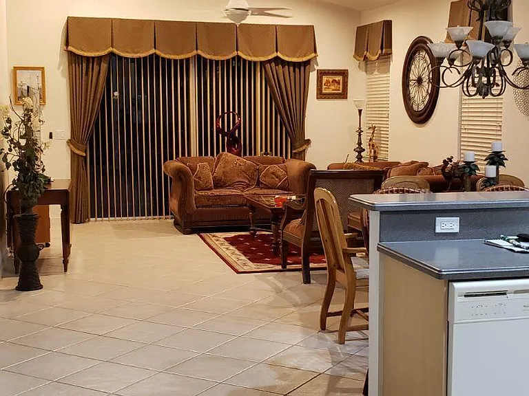 6037 Rossmoor Lakes Ct — Photo 8