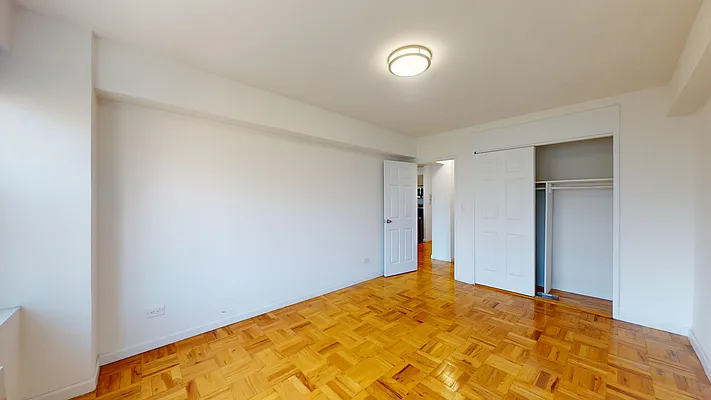 Rented by Bond New York | media 7