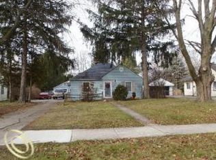 20453 Five Points St, Redford, MI 48240