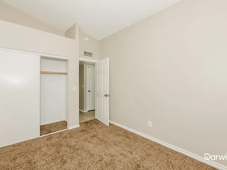 5923 W Garden Dr — Photo 11