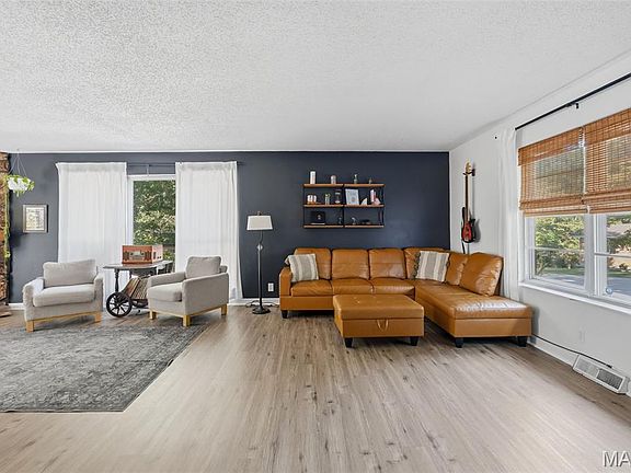 3rd image of 1508 1st St