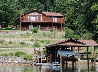 63 Piney Point Ln, Union Hall, VA 24176